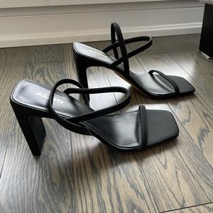 Aldo OKURR black strappy heels, size 8